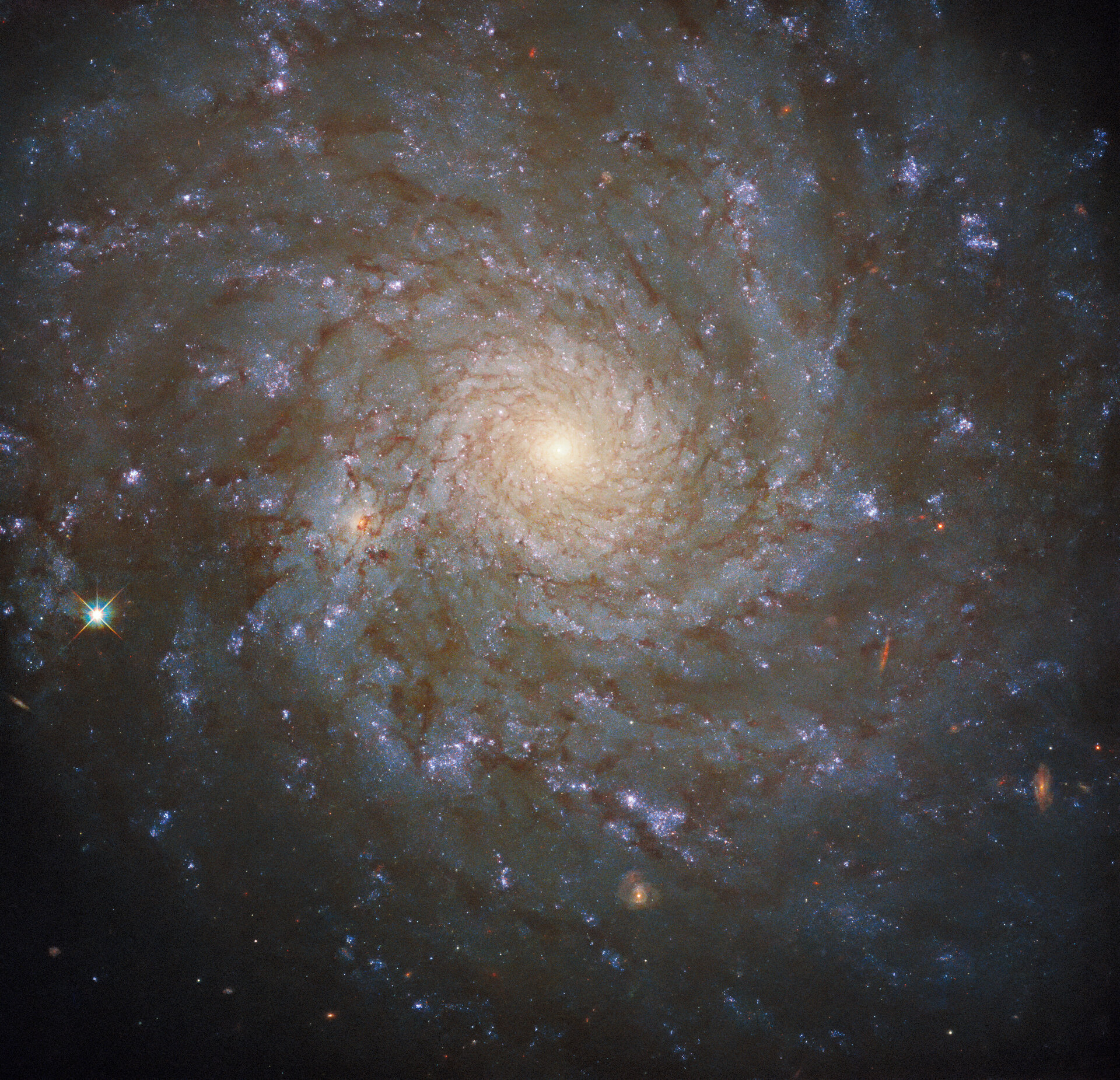 Hubble spies a stunning spiral