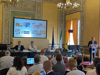 ASI president Giorgio Saccoccia, Daniel Neuenschwander and Giorgio Tumino with colleagues at Palermo's Norman Palace