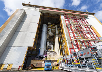 VA258 Ariane 5 transfer to launch zone