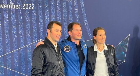 Les astronautes de l'ESA Arnaud Prost, Thomas Pesquet et Sophie Adenot