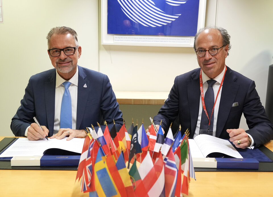 ESA and Einstein Industries Ventures sign collaboration agreement