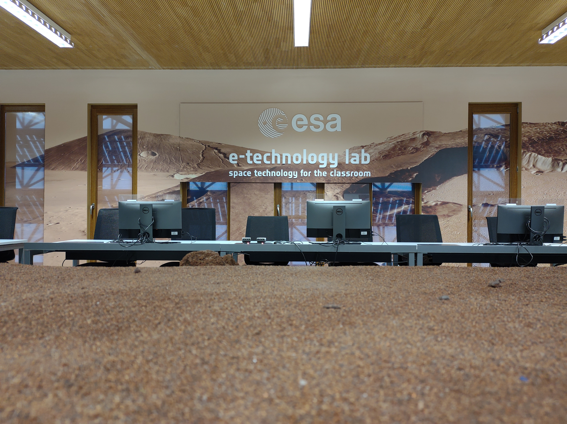 e-technology Lab at ESEC-Galaxia, Belgium