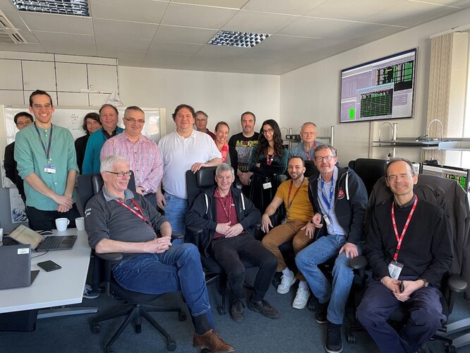 Integral team at ESOC during safe mode commissioning