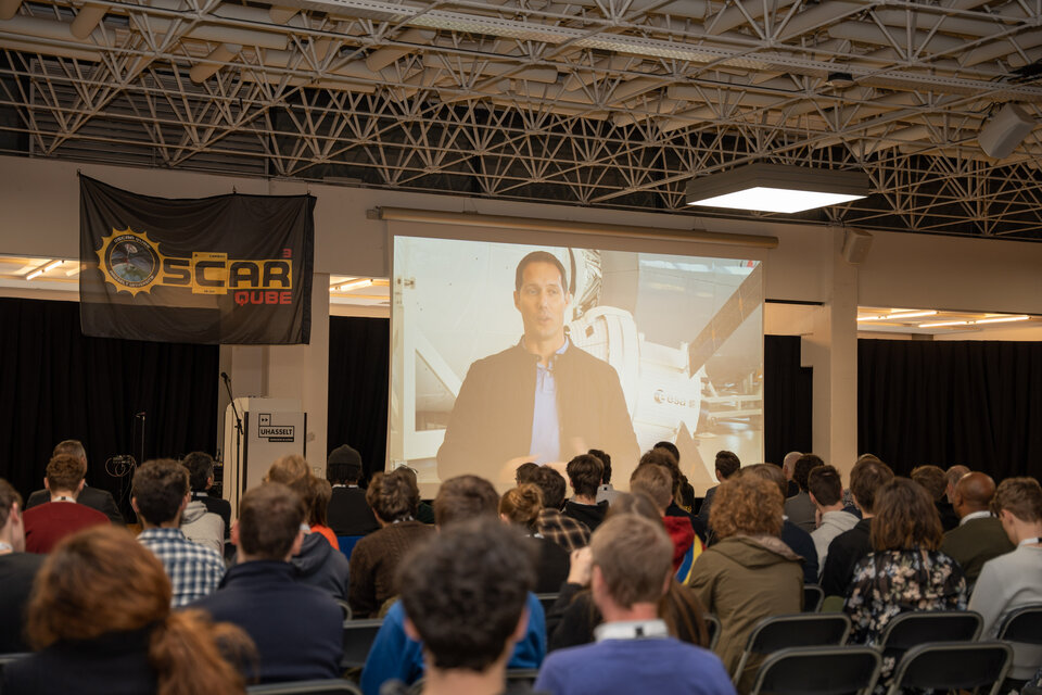 Thomas Pesquet, ESA astronaut, addresses the audience. 