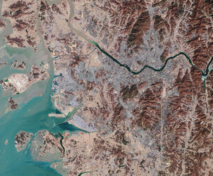 South Korea’s capital city, Seoul, and surroundings are featured in this image, captured by the Copernicus Sentinel-2 mission on 21 February 2023.