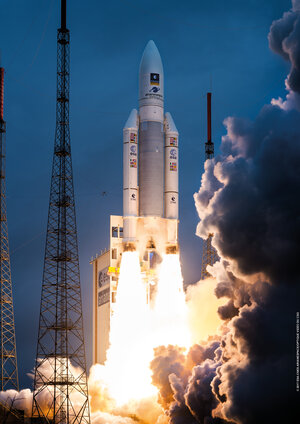 Ariane 5 VA240 and Galileo liftoff
