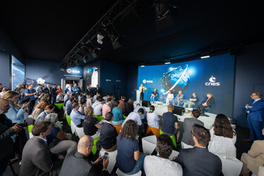 Sylvie Retailleau, French Minister for Research, Higher Education and Innovation during her visit of ESA/CNES pavilion.