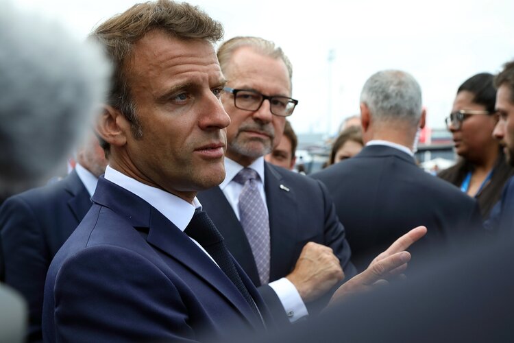 ESA Director General Josef Aschbacher with French President Emmanuel Macron.