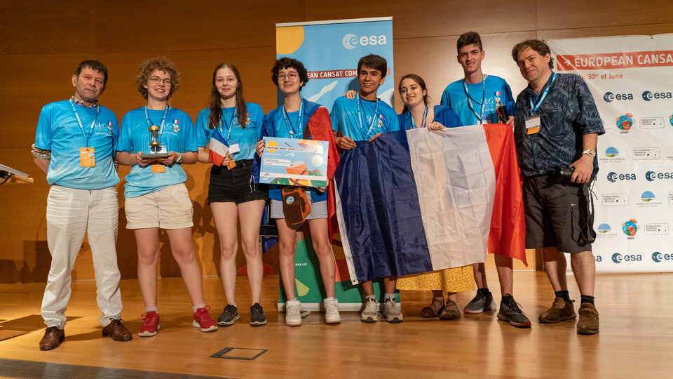 Best CanSat Project - AstroPanthéon from France