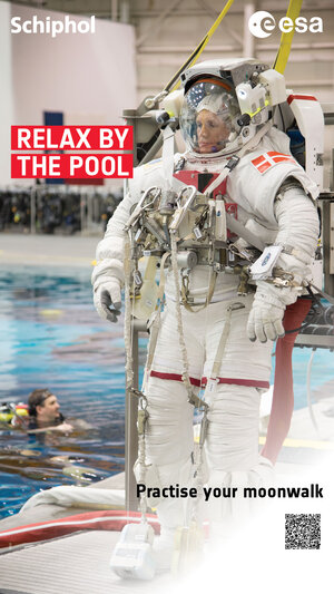 ESA Schiphol digital poster: Relax by the pool