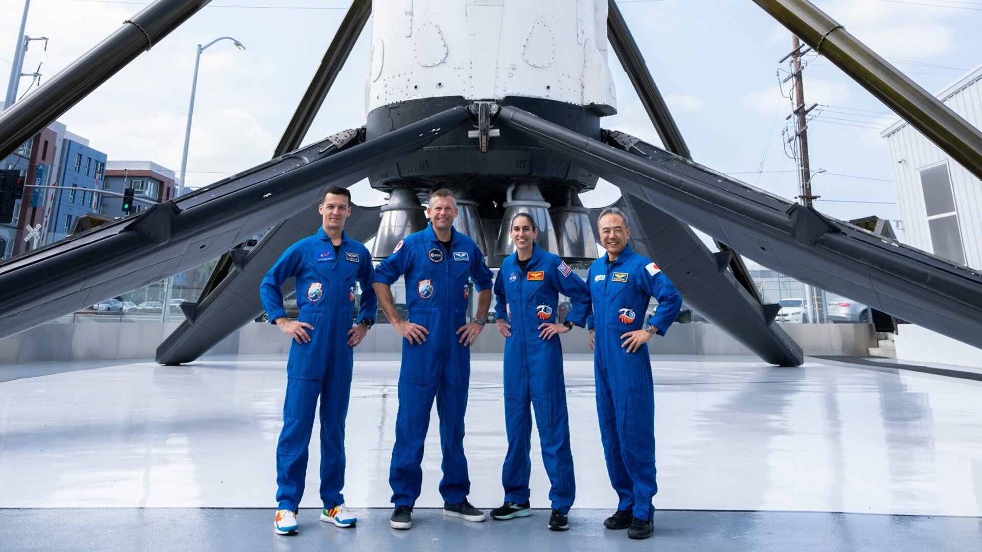 Crew 7 in front of Falcon 9