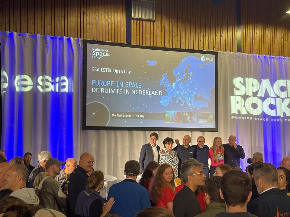ESA Open Day 2023 at ESTEC: NSO Director (Netherlands Space Office), Harm van de Wetering and ESA Director General Josef Aschbacher during the Space Rocks presentation.
