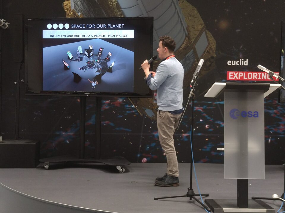 Harald Moser, Head of Science Experience at Ars Electronica, provided insights into Ars Electronica Science Experience projects. He highlighted the interactive and multimedia approach developed to transform the Space for our Planet exhibition into an interactive exhibition. 