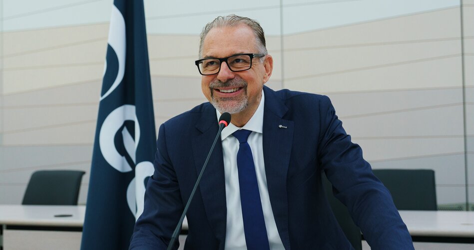 ESA DG Josef Aschbacher at the new ESA Headquarters in Paris cropped