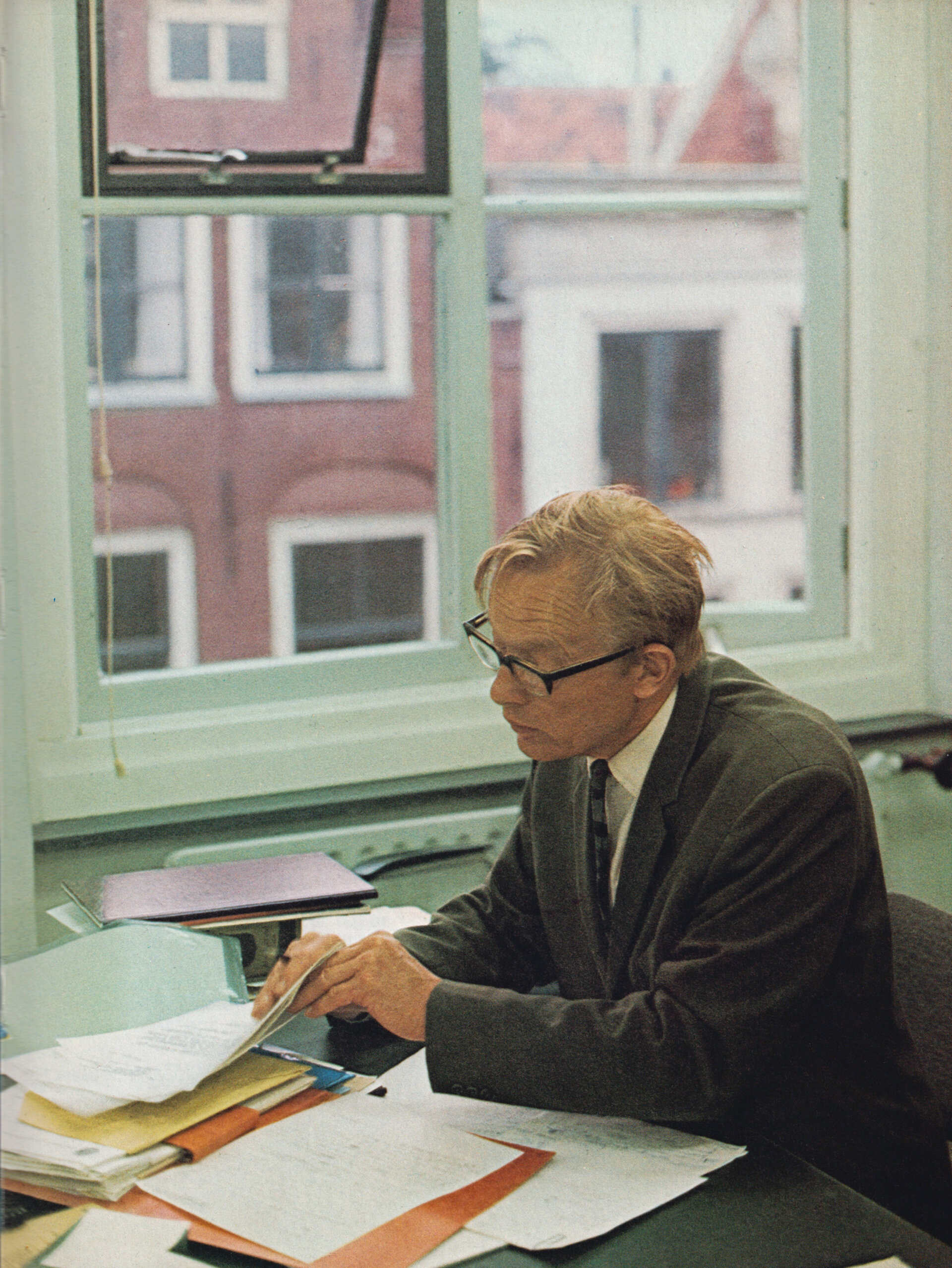 ESA Prof. Hendrik van der Hulst
