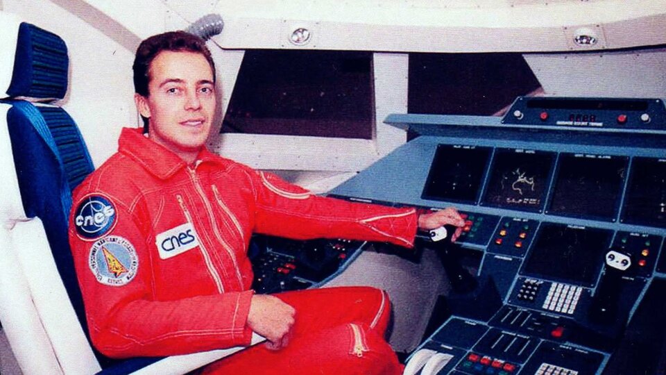 Jean-François Clervoy, as CNES astronaut, in Hermes mockup