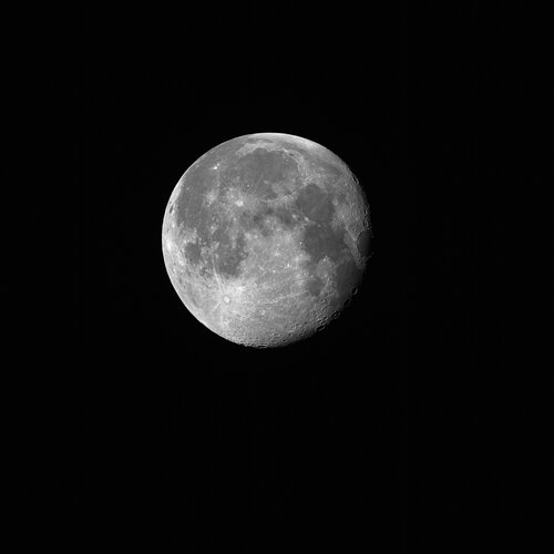 On 20 September, the Copernicus Sentinel-2C satellite captured its first stunning image of the Moon, achieved by rolling the satellite sideways in a unique manoeuvre. Although Sentinel-2C is primarily designed for Earth observation, this image – intended for calibration and cross-mission comparisons – exceeded expectations.