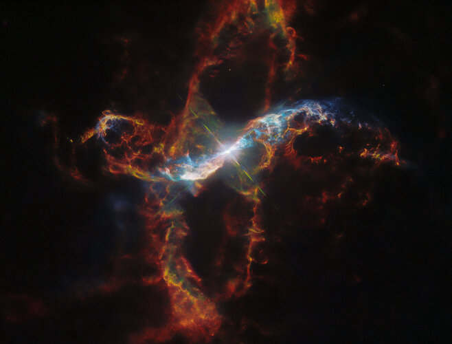 Hubble's view on symbiotic binary star R Aquarii