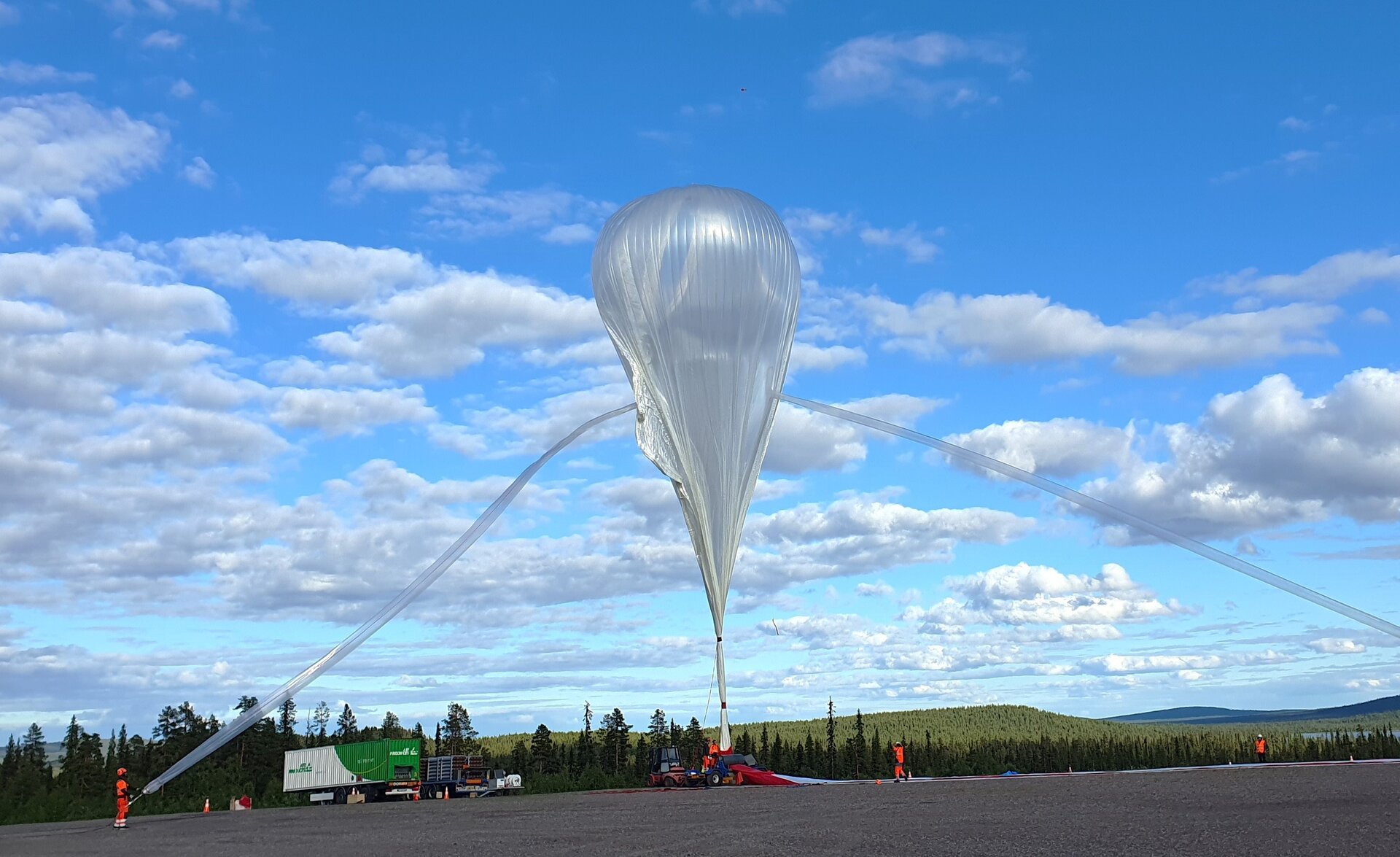 Stratospheric balloon furthers CAIRT