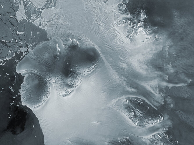 Dotson Ice Shelf from Sentinel-1