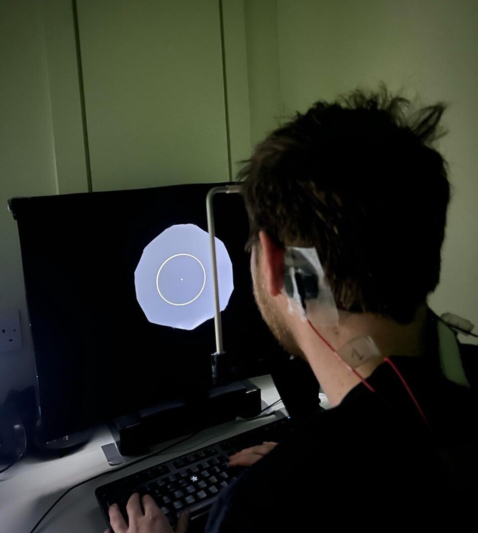 Piloting of the V-STARS experiment at Birkbeck, University of London 