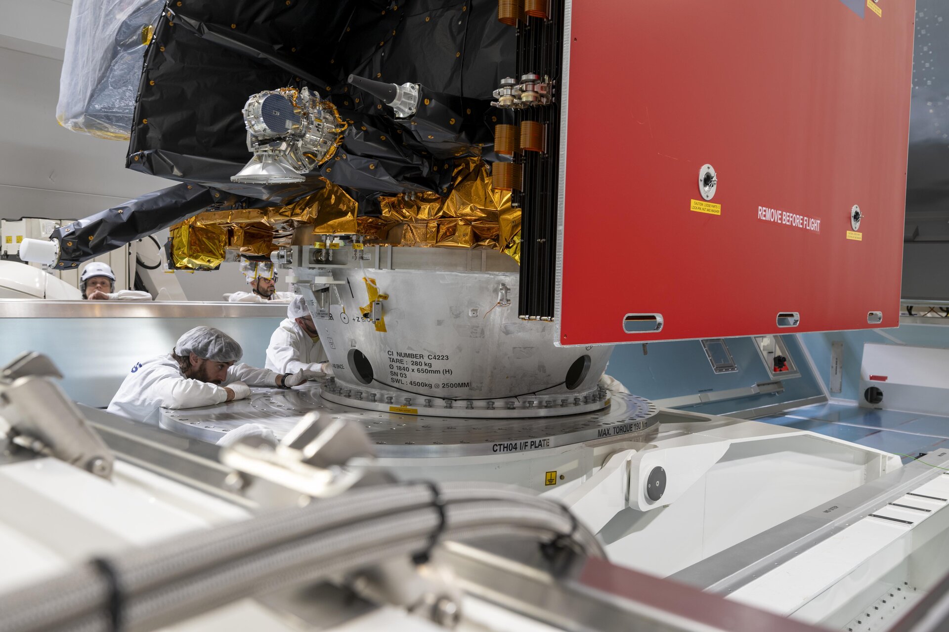 MetOp-SG-A1 and Sentinel-5 gearing up to shipment