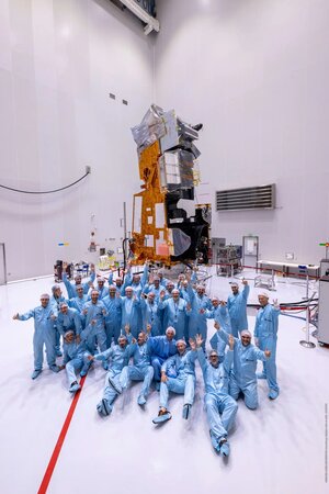 MetOp-SG-A1 and Sentinel-5 team at Europe’s Spaceport