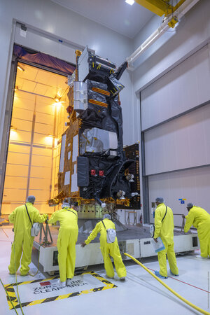 Moving MetOp-SG-A1 for final operations