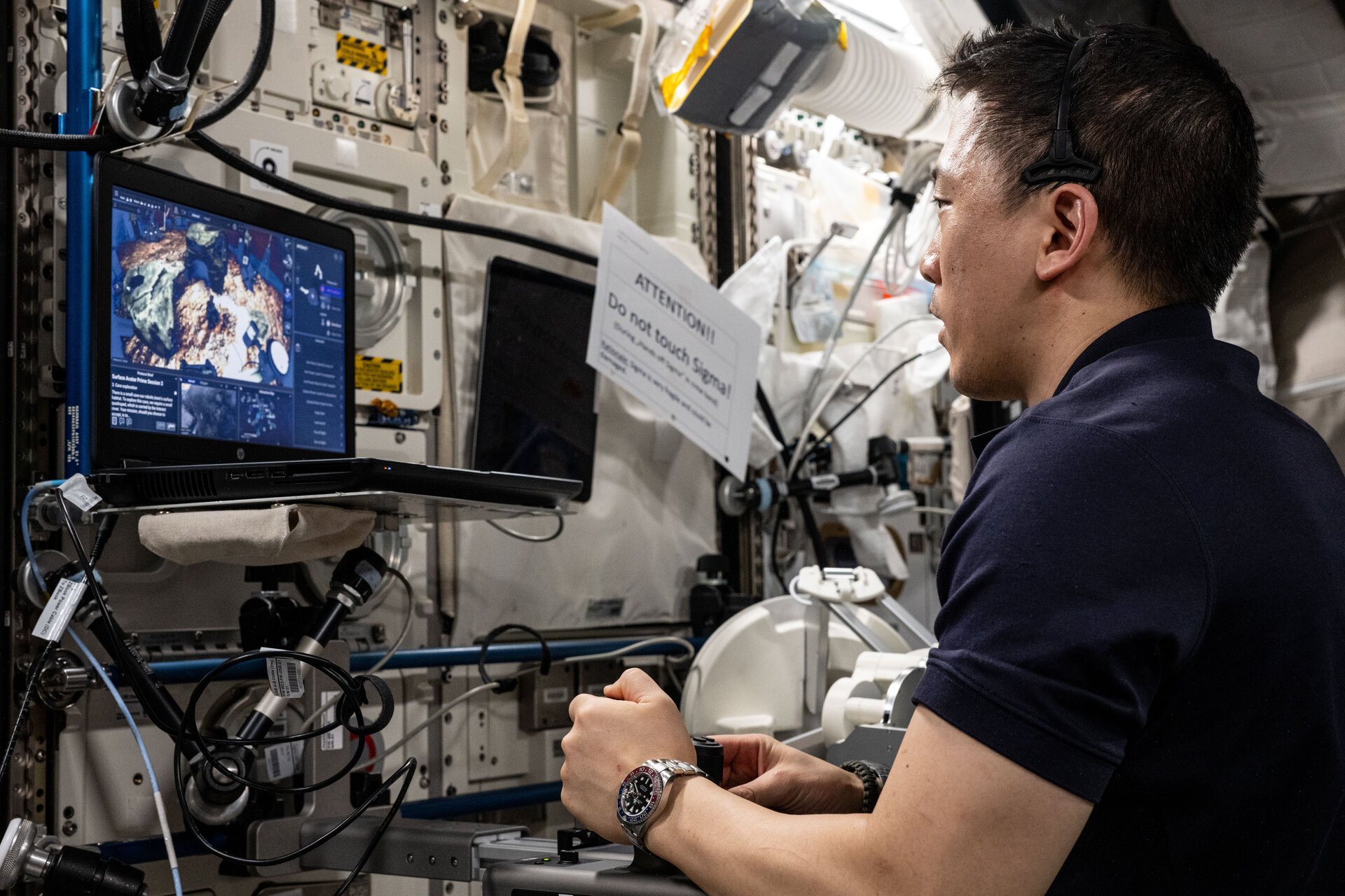 NASA astronaut Jonny Kim operates European robots from the International Space Station