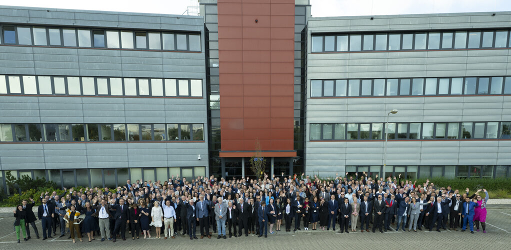 Navigation workforce at 30 years of European satellite navigation