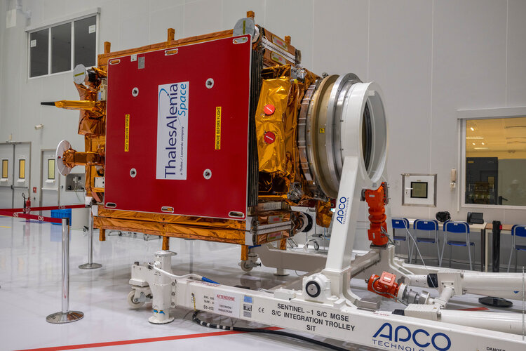 Sentinel-1D in cleanroom