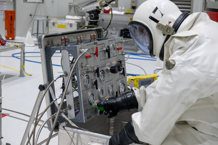 Fuelling Galileo satellites