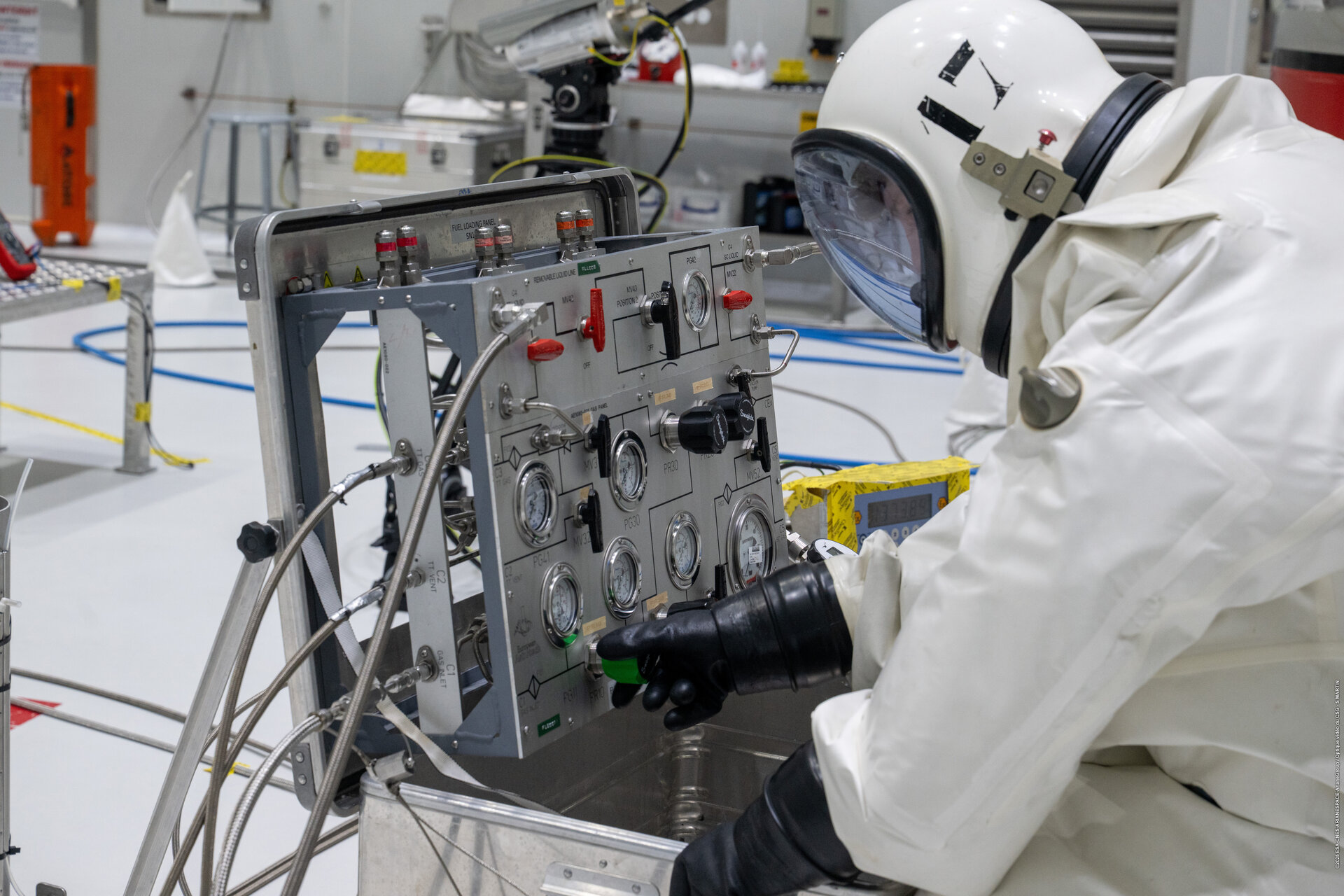 Fuelling Galileo satellites